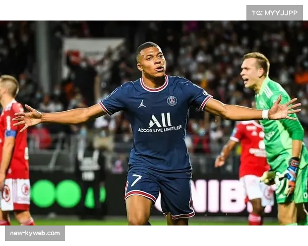 升班马朗斯领跑积分榜 法甲或迎20年来首个非传统豪门冠军 升班马朗斯领跑积分榜 法甲或迎20年来首个非传统豪门冠军